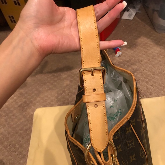 Additional Pics of Louis Vuitton Galliera PM - Picture 8 of 16